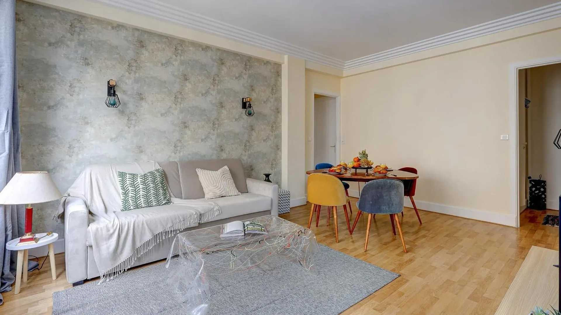 Champ De Mars & Eiffel Tower - 1Br - Cityapartmentstay Paříž